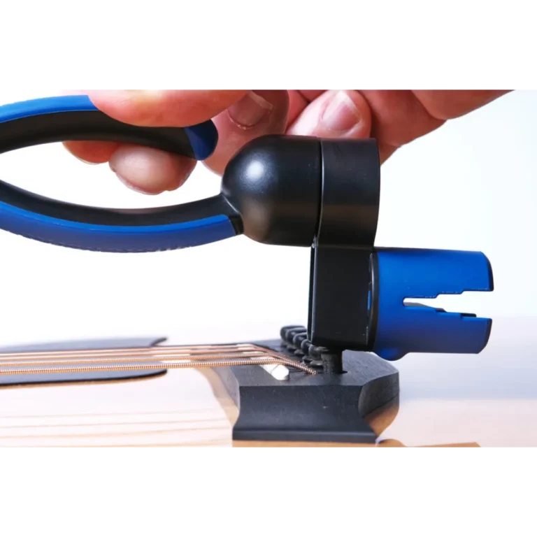 MusicNomad Grip One All-in-one String Winder, Cutter, Puller