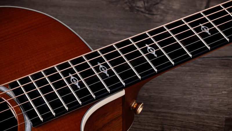 Taylor 214ce-K DLX Special Edition Honeyburst