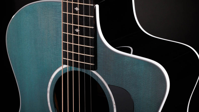 Taylor 214ce Plus Special Edition - Transparent Blue