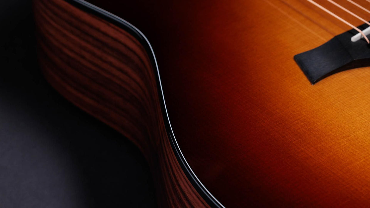 Guitarra electroacústica Taylor 217e-SB Plus edición limitada 50th Anniversary