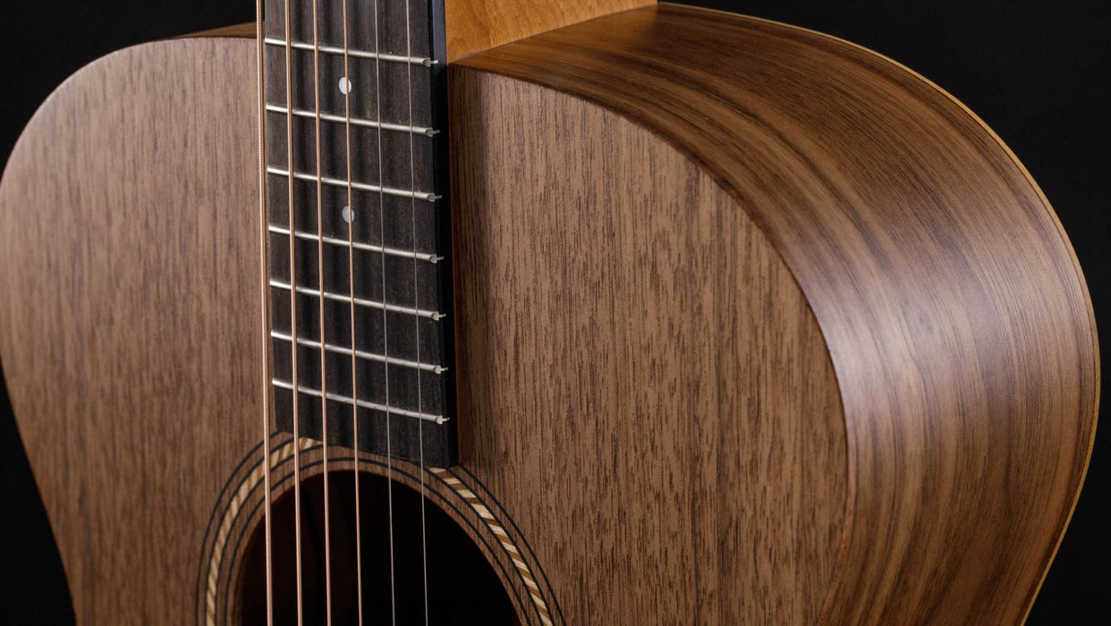 Academy 22e - Guitarra electroacústica Taylor Academy 22e