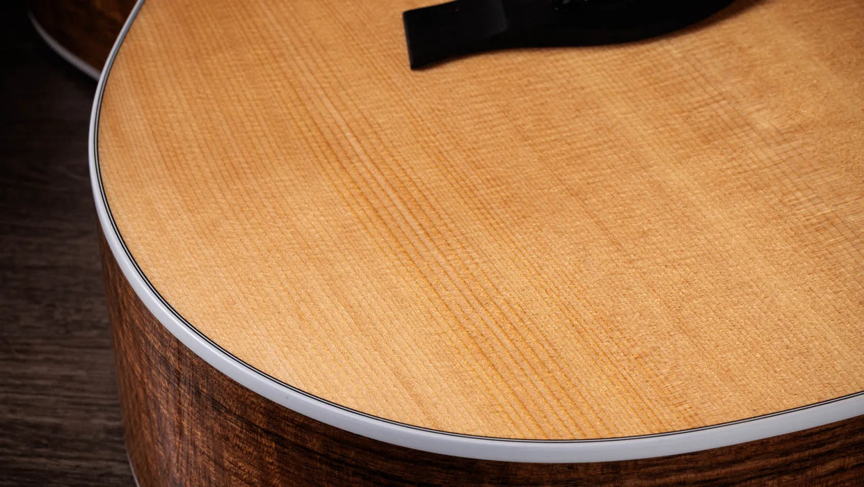 Taylor 214ce DLX Figured Ovangkol Sunset Blvd - Natural