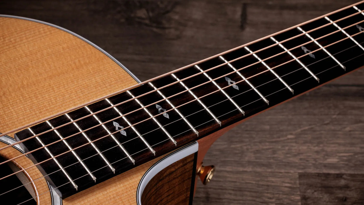 Taylor 214ce DLX Figured Ovangkol Sunset Blvd - Natural