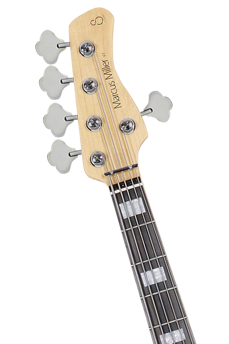 Padre Larry Carlton L7