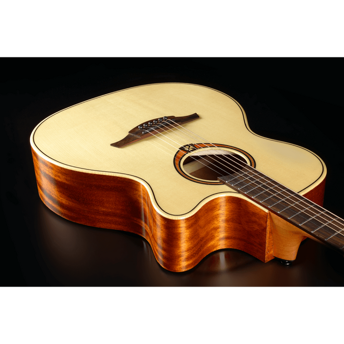 LAG Guitars Tramontane 88 Auditorium Cutaway A/E - Natural