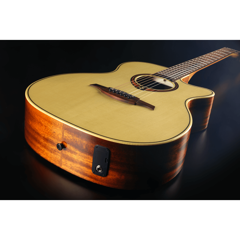 LAG Guitars Tramontane 88 Auditorium Cutaway A/E - Natural